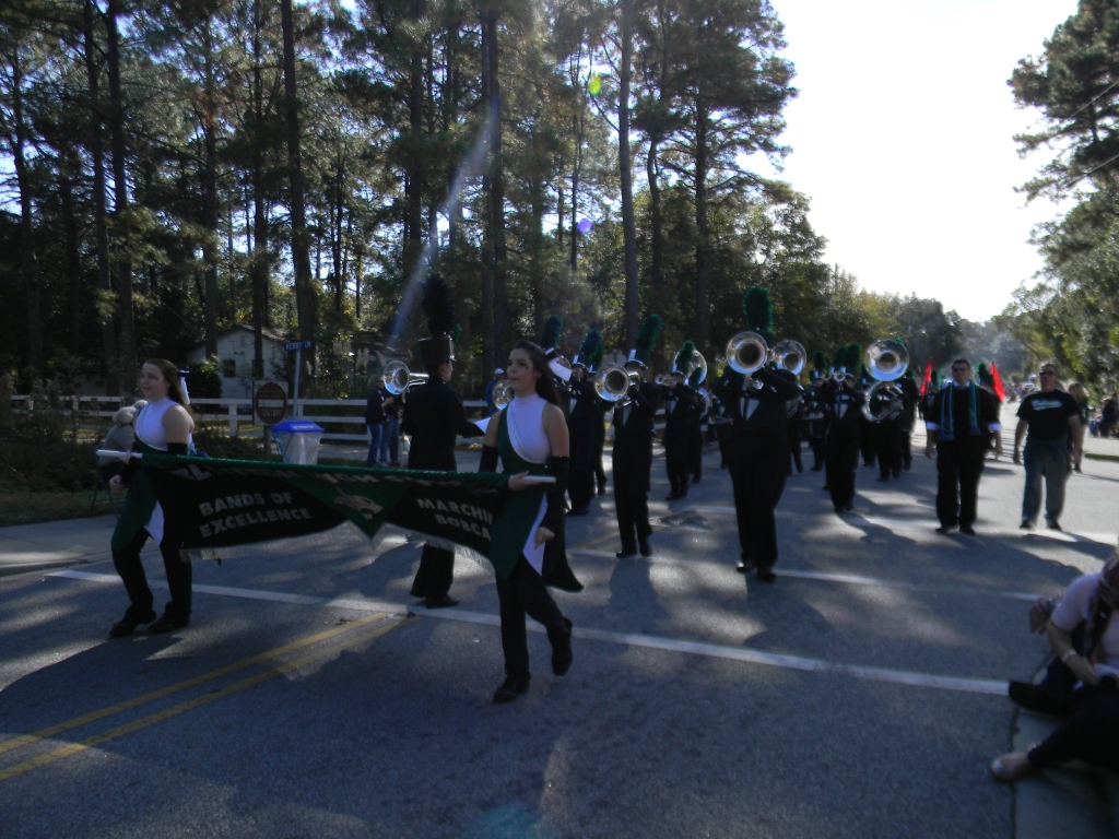 Multiple Bands In This Parade!